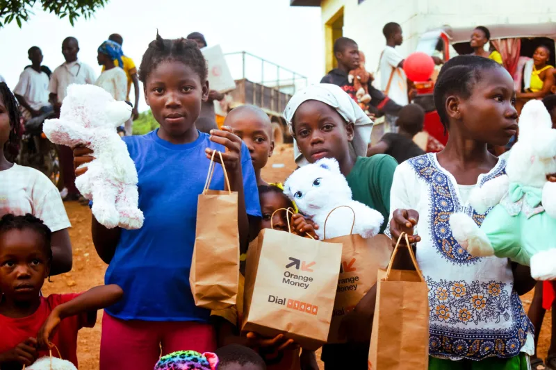 Pass It Forward, Paw by Paw: Helping Kids Gift a Beloved Stuffed Animal to Someone Who Needs It More